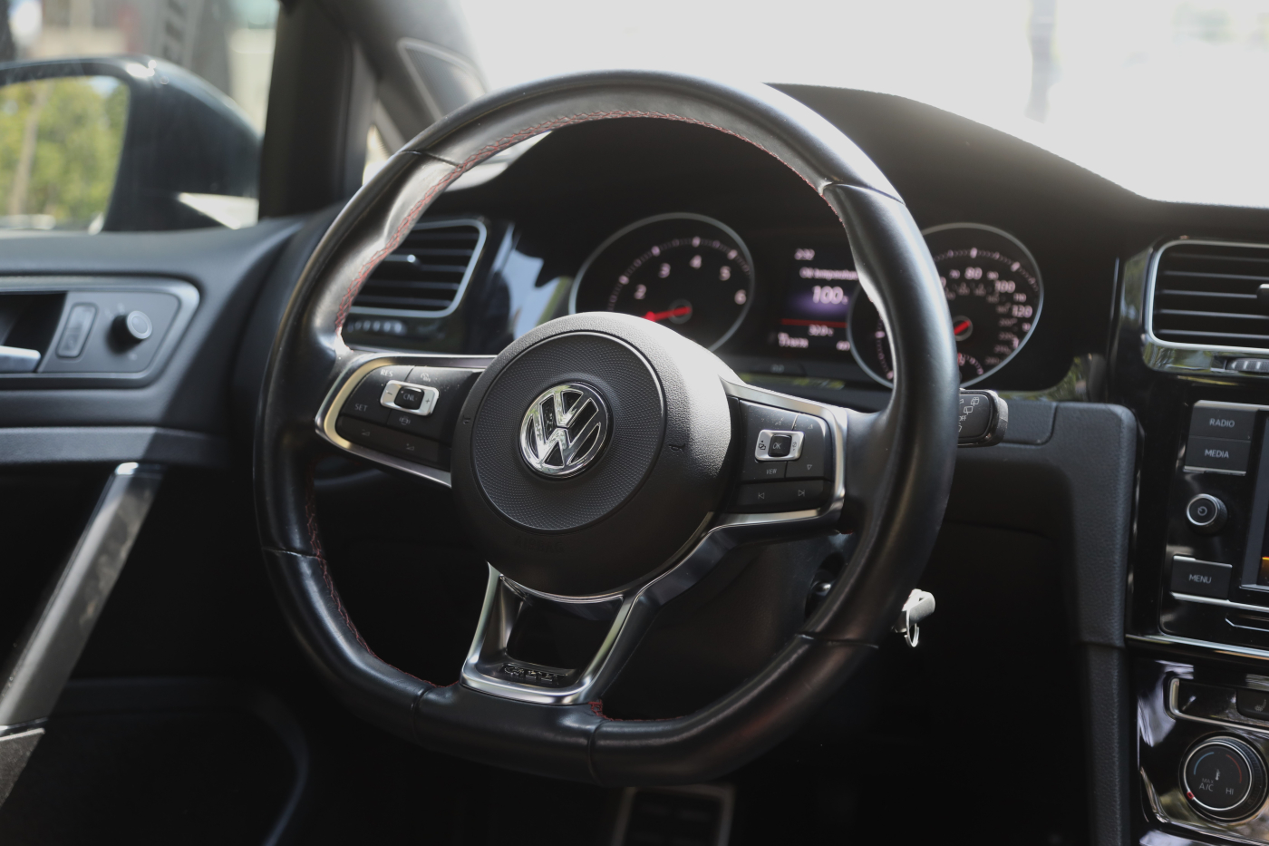 Volkswagen Golf GTI