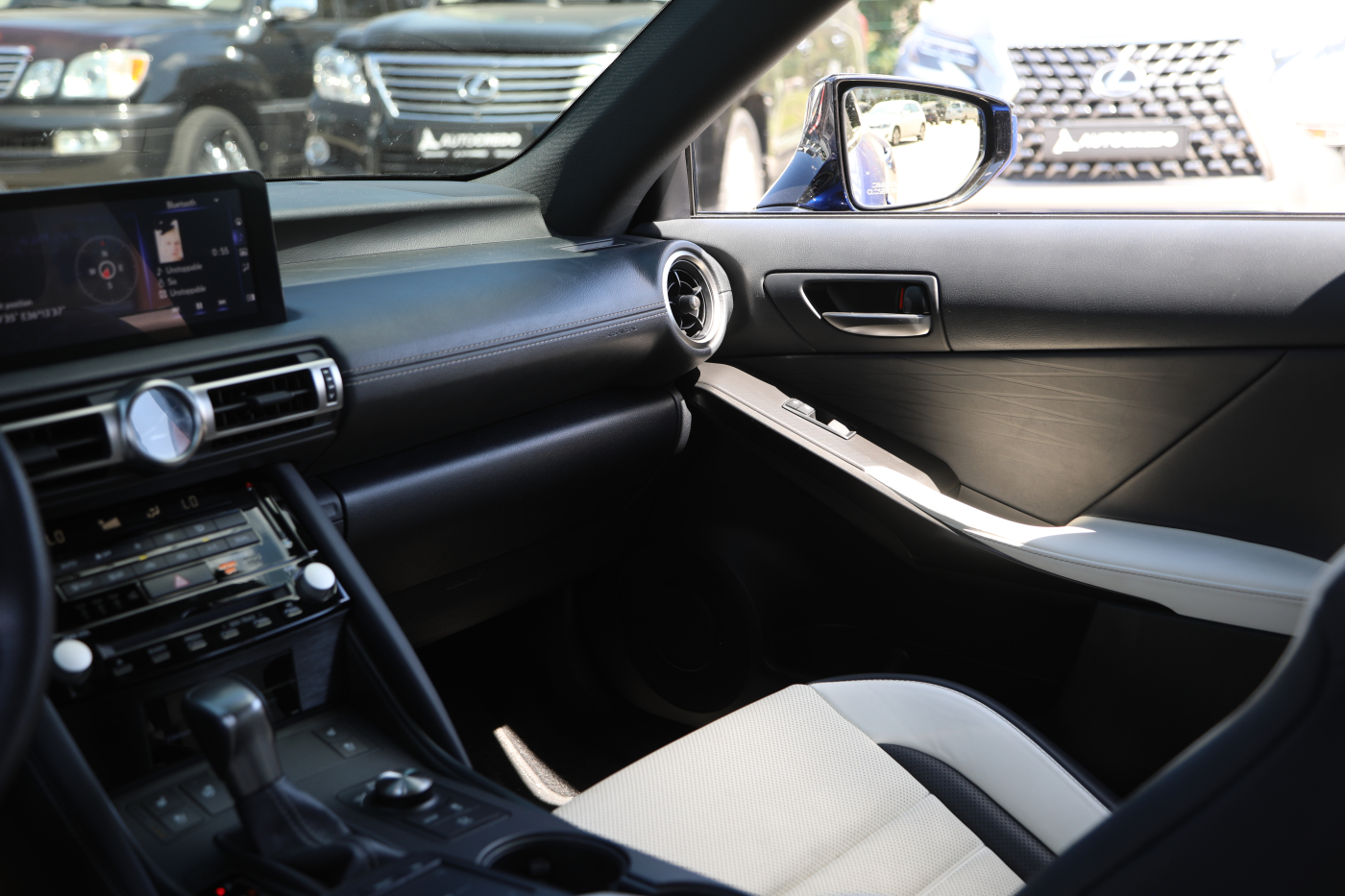 Lexus IS