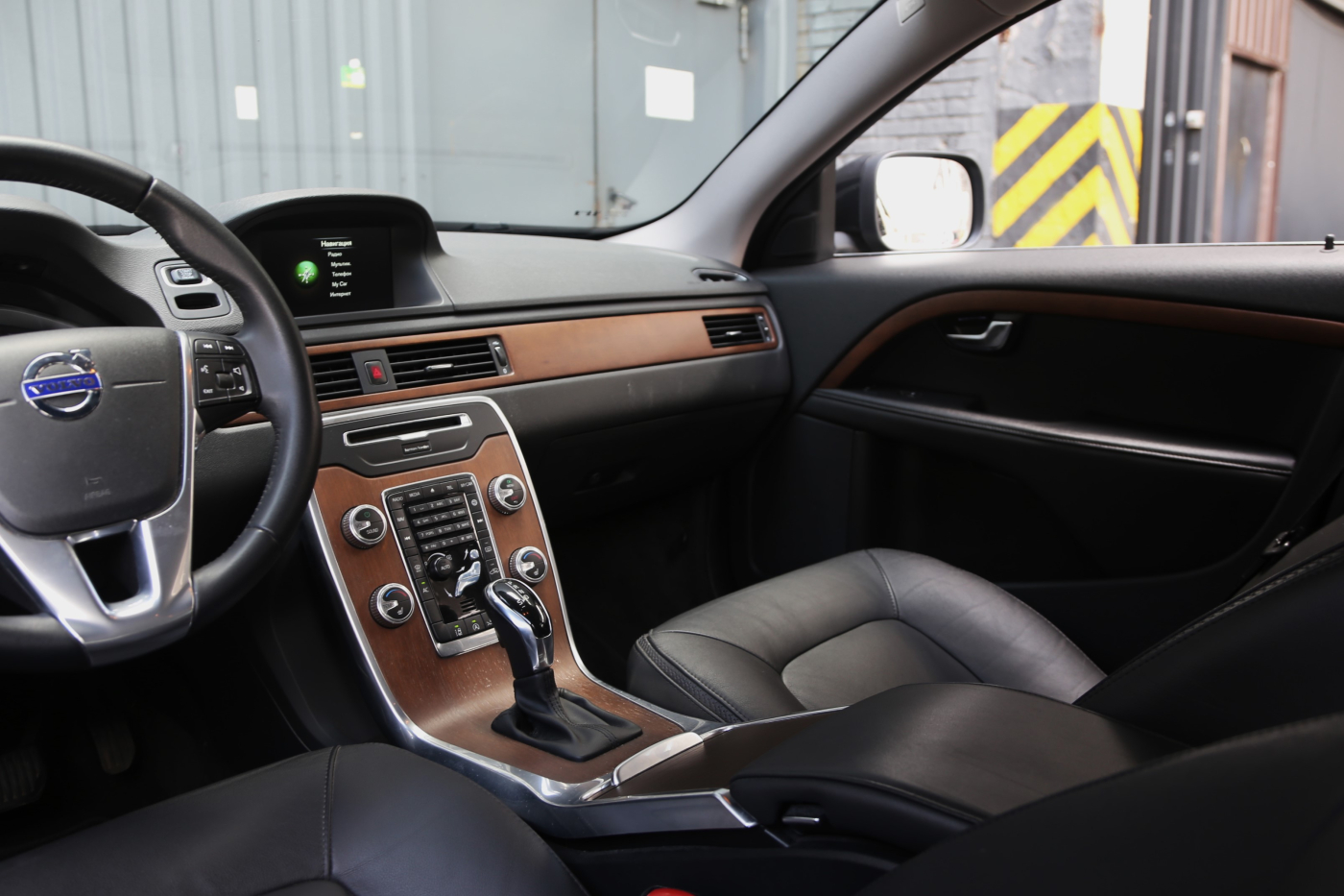 Volvo XC70