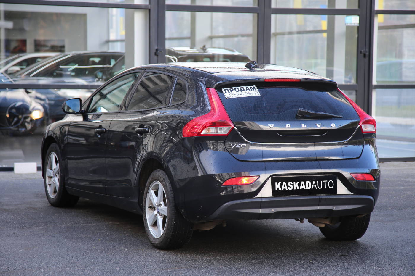 Volvo V40