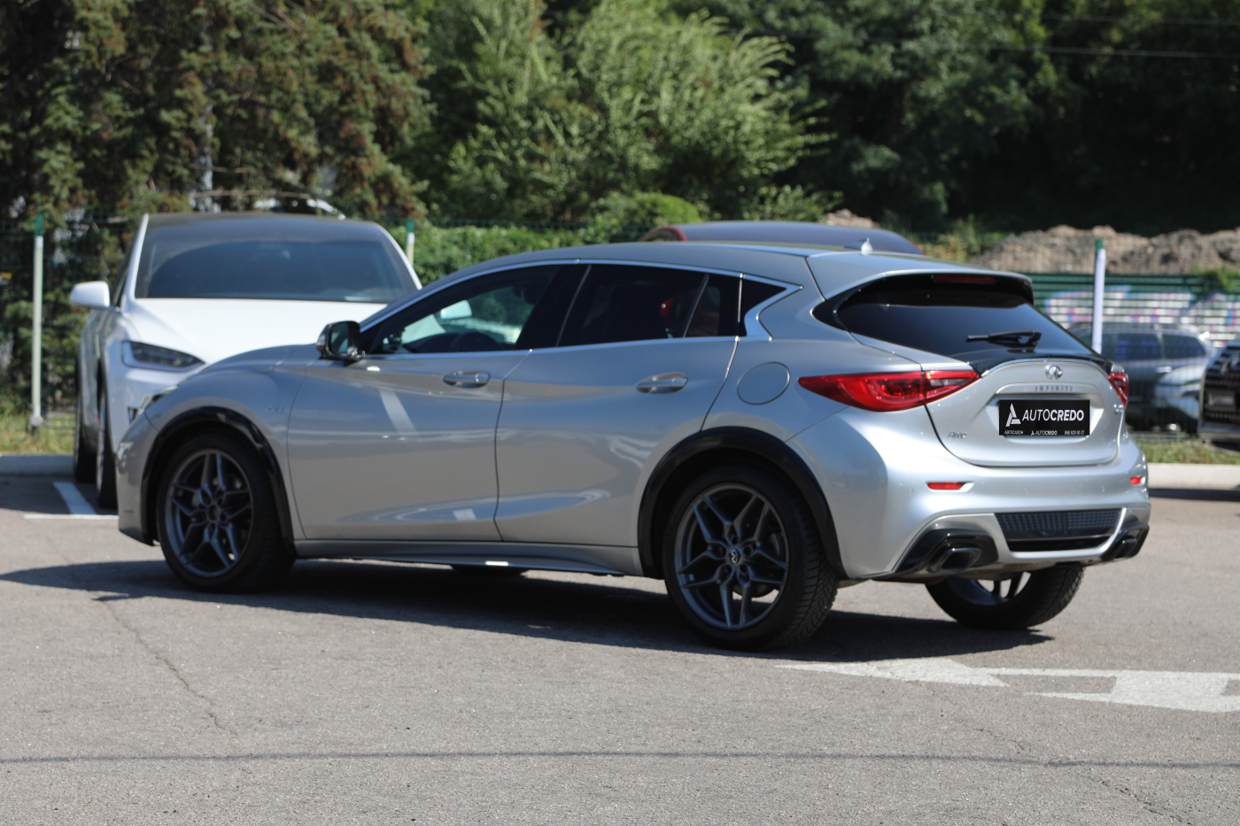 Infiniti Q30