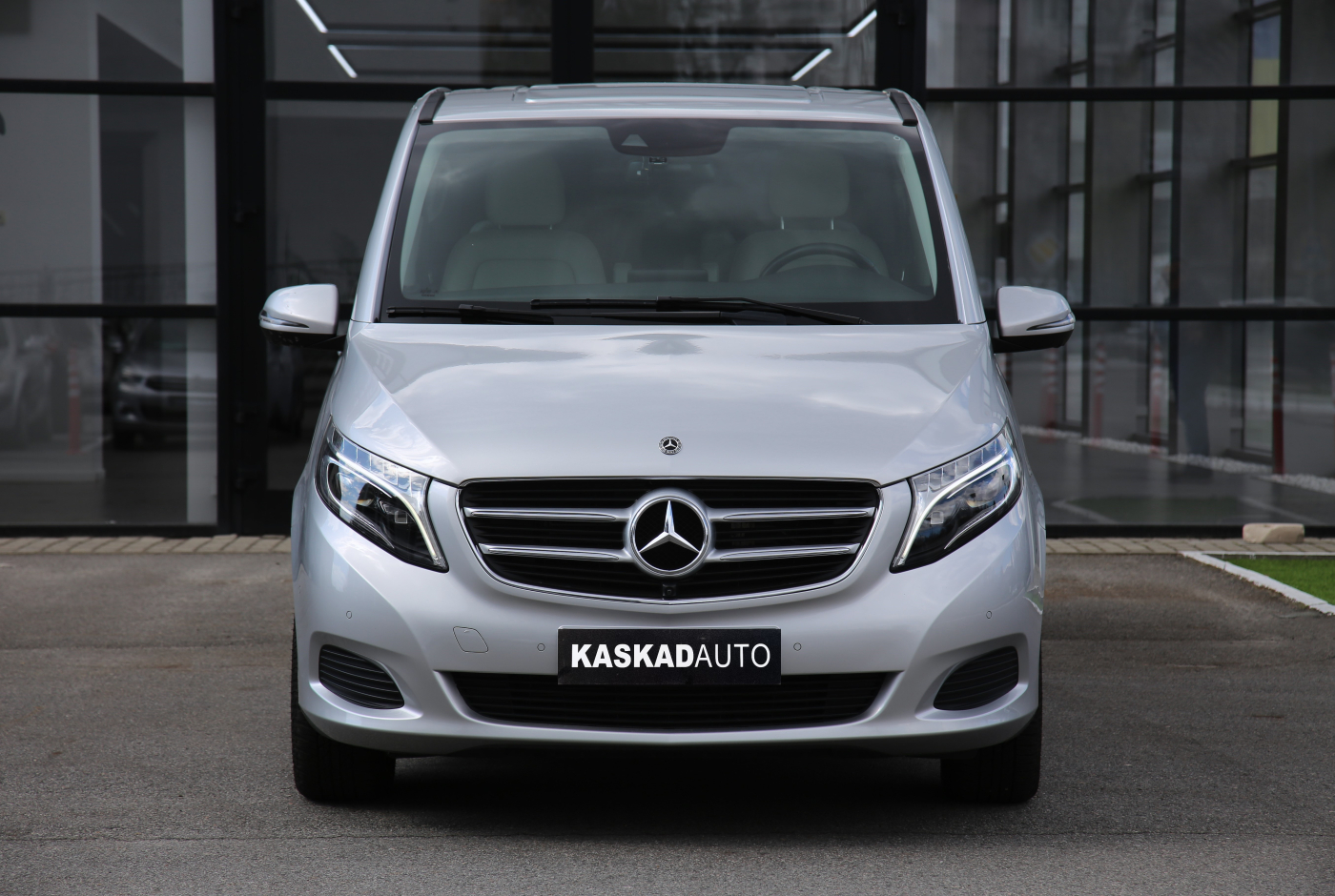 Mercedes-Benz V-Class
