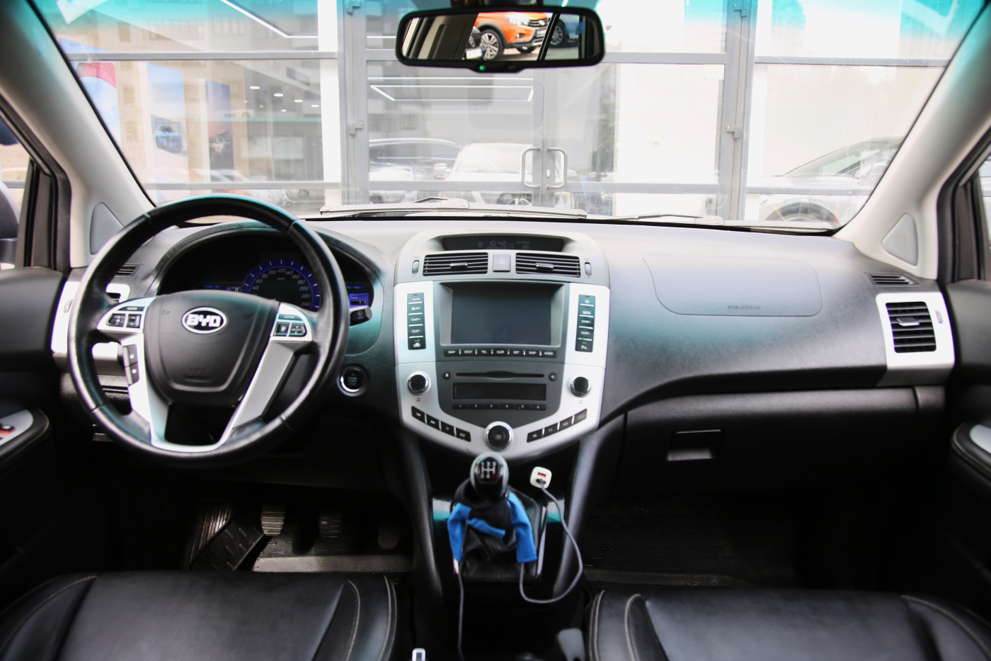BYD S6