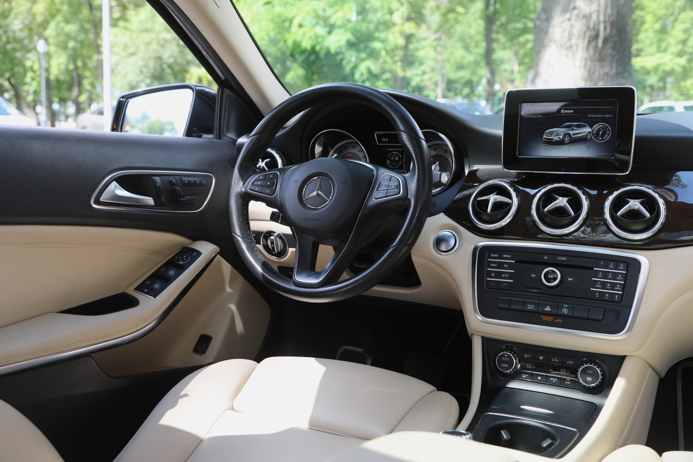 Mercedes-Benz GLA-Class