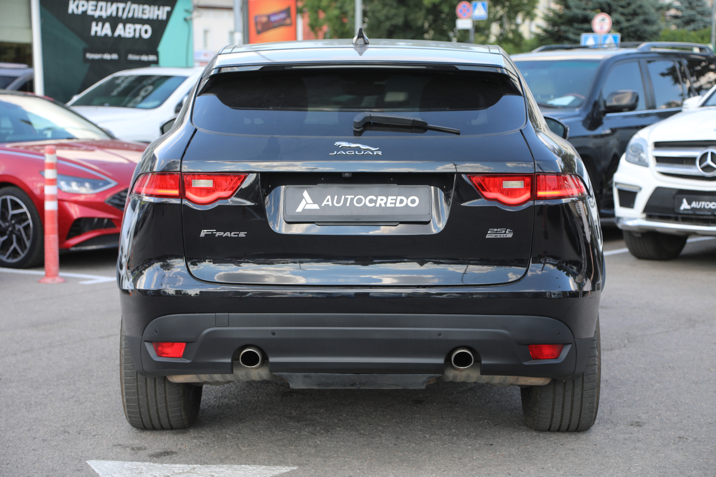 Jaguar F-Pace