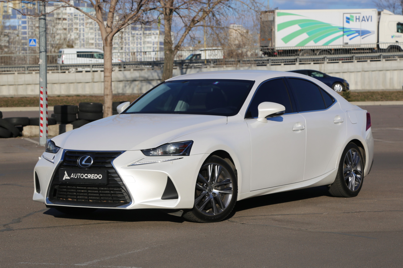 Lexus IS