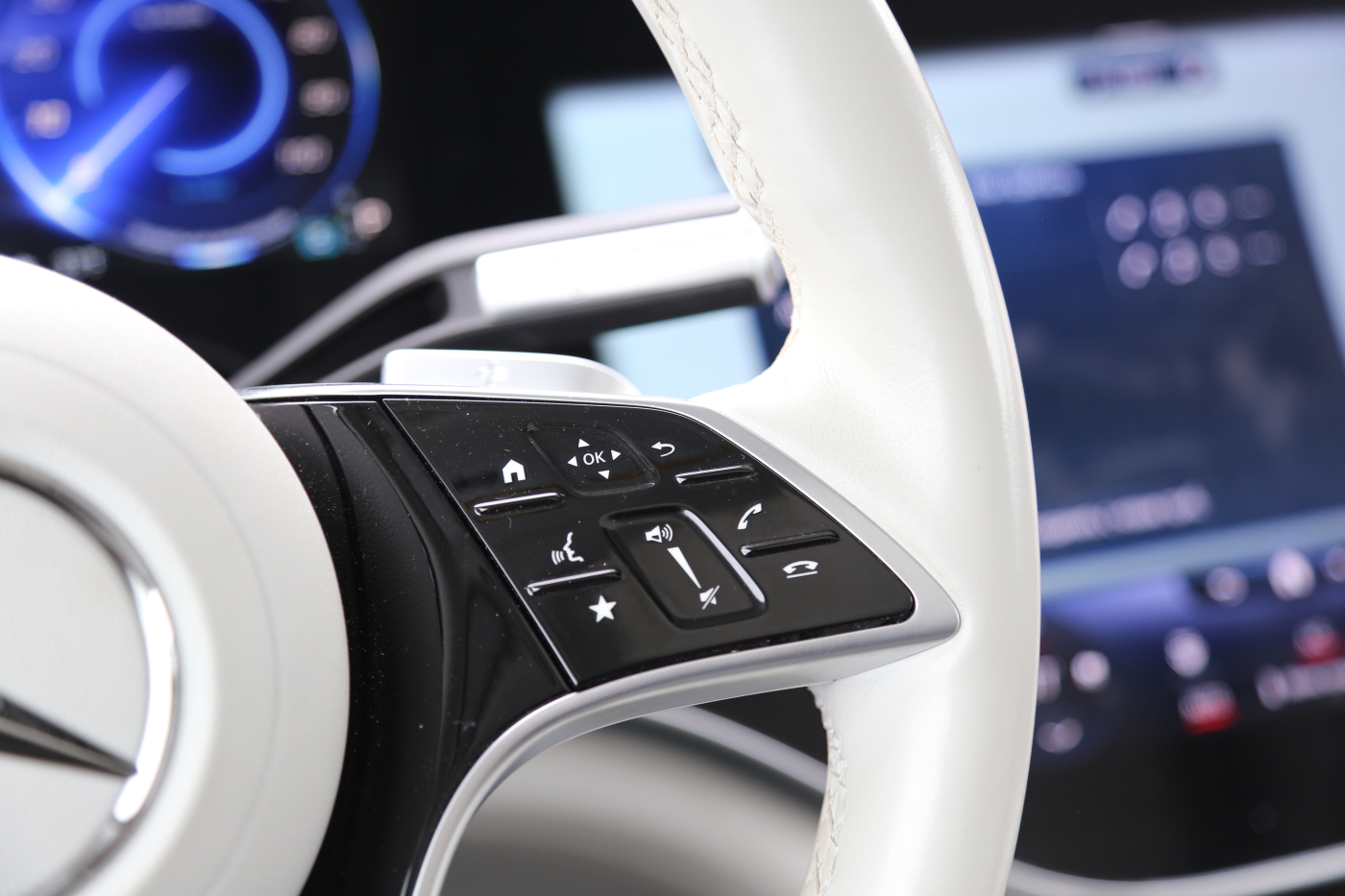 Mercedes-Benz EQS SUV