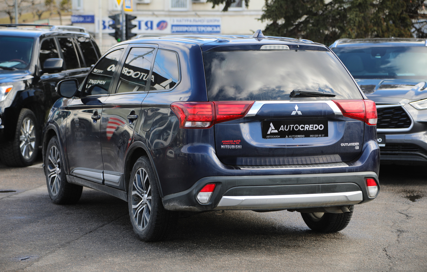 Mitsubishi Outlander