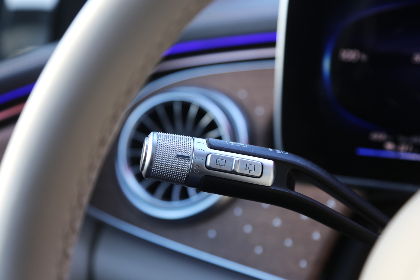 Mercedes-Benz EQS SUV