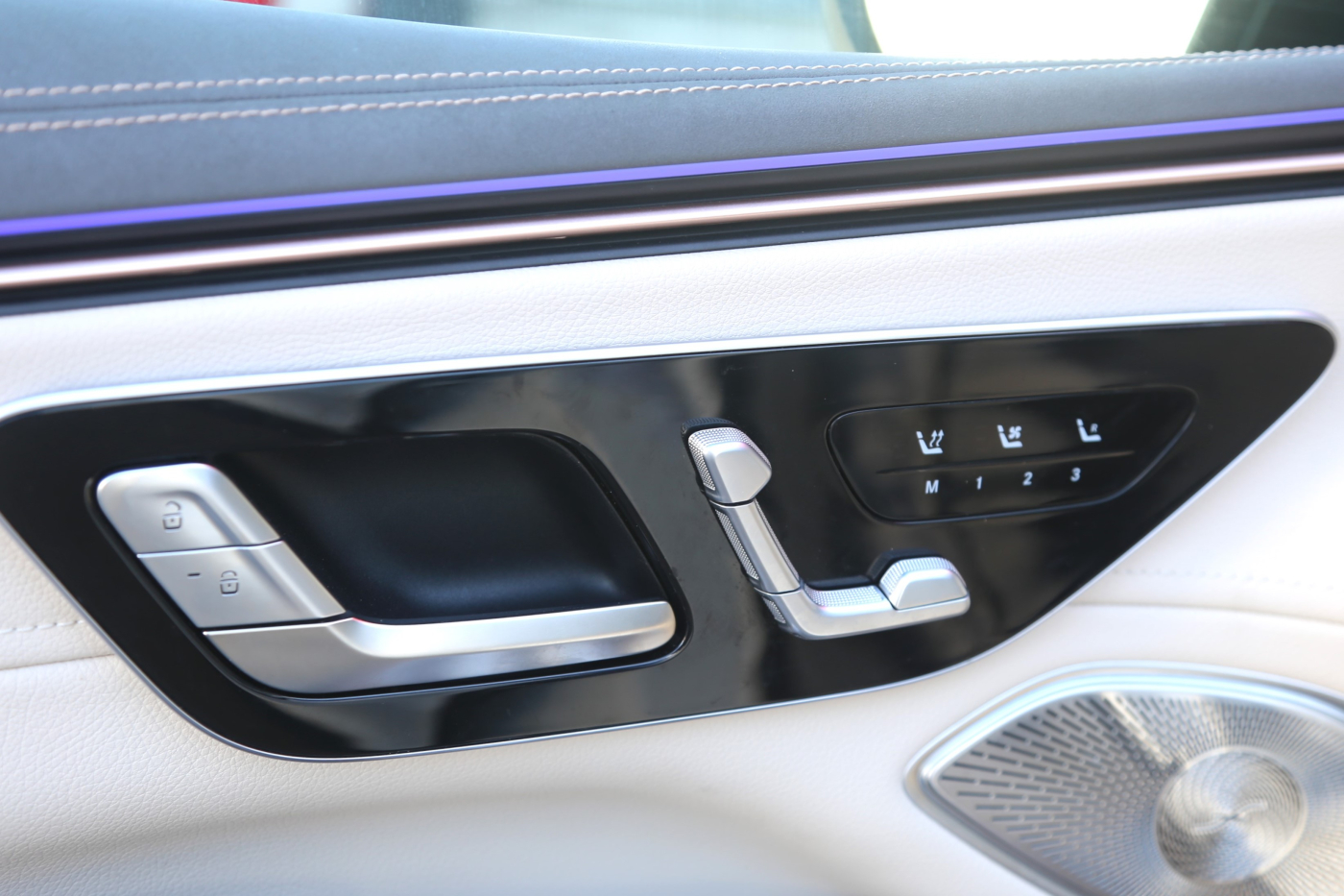 Mercedes-Benz EQS SUV