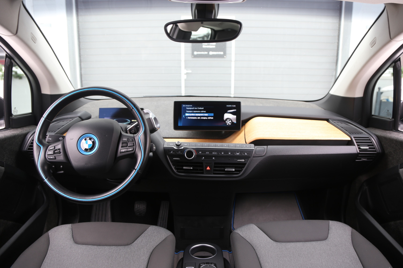 BMW I3
