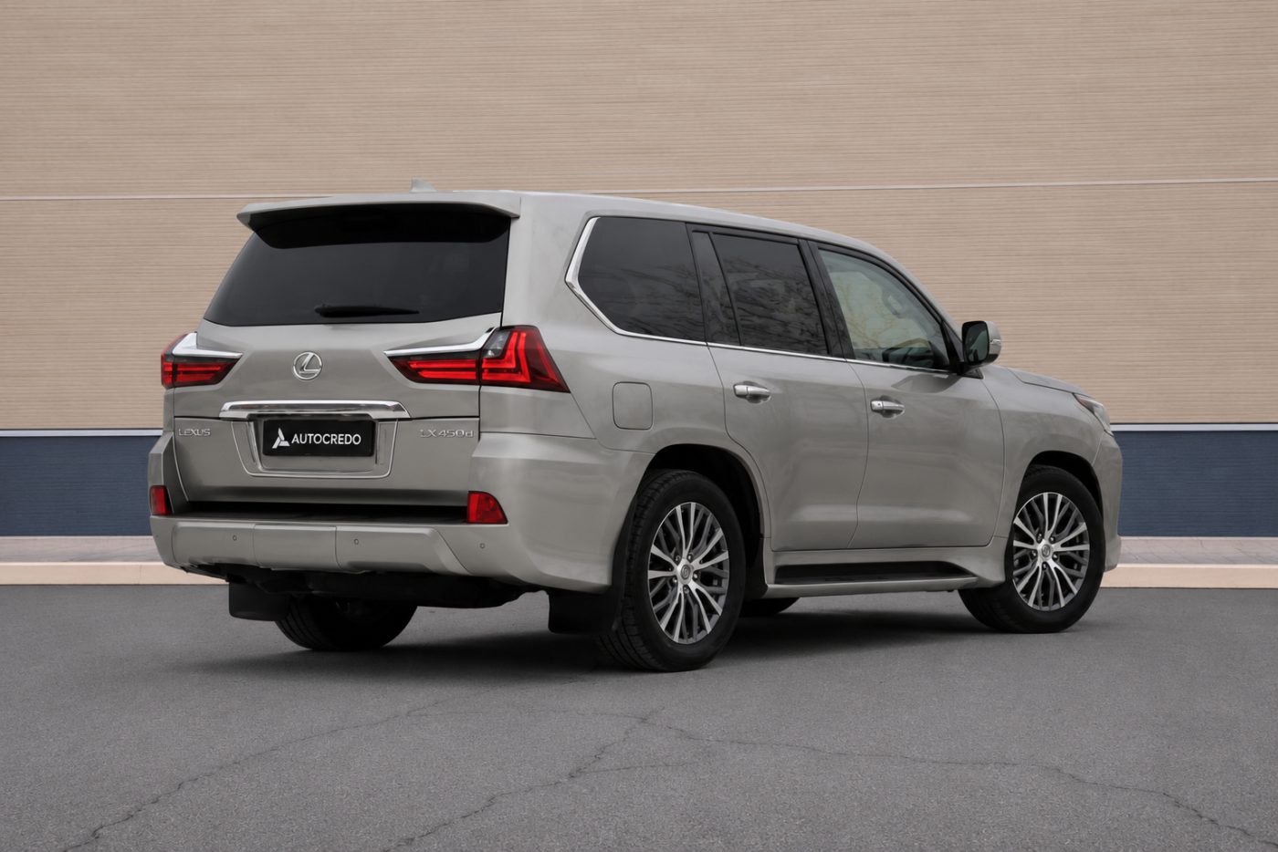 Lexus LX