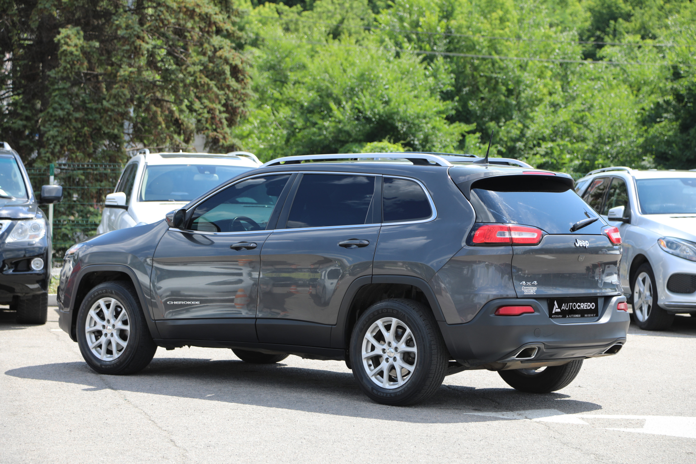 Jeep Cherokee
