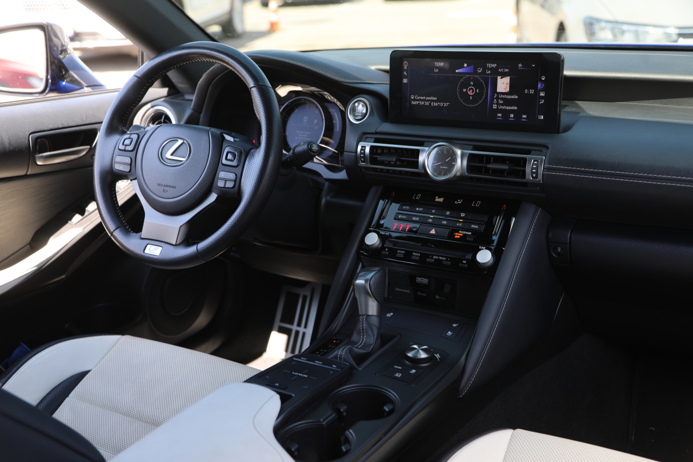 Lexus IS