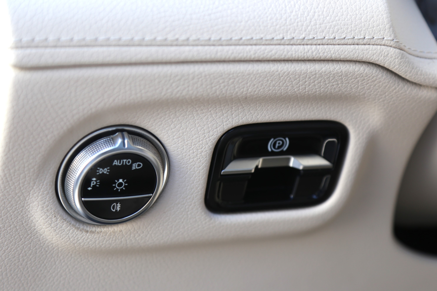 Mercedes-Benz EQS SUV