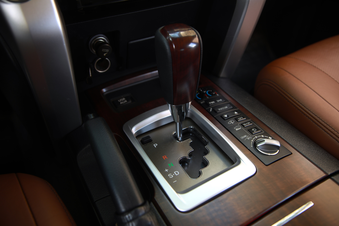 Toyota Land Cruiser (все)