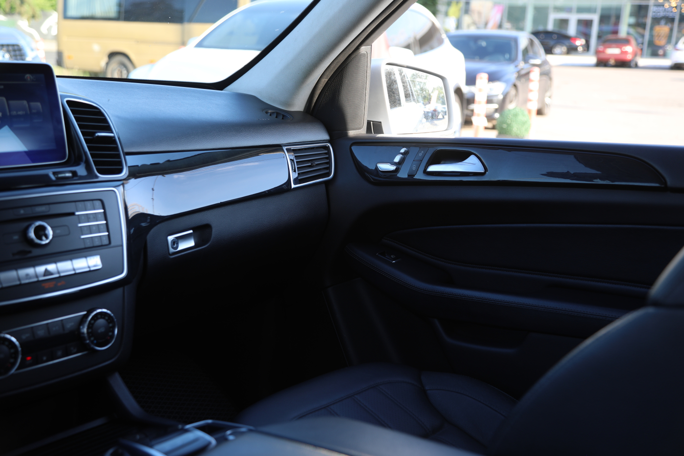Mercedes-Benz GLE-Class