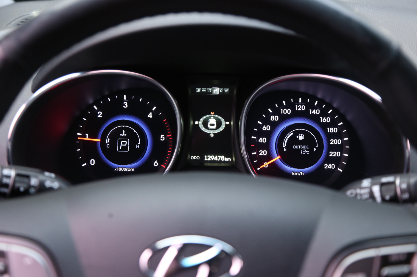 Hyundai Grand Santa Fe