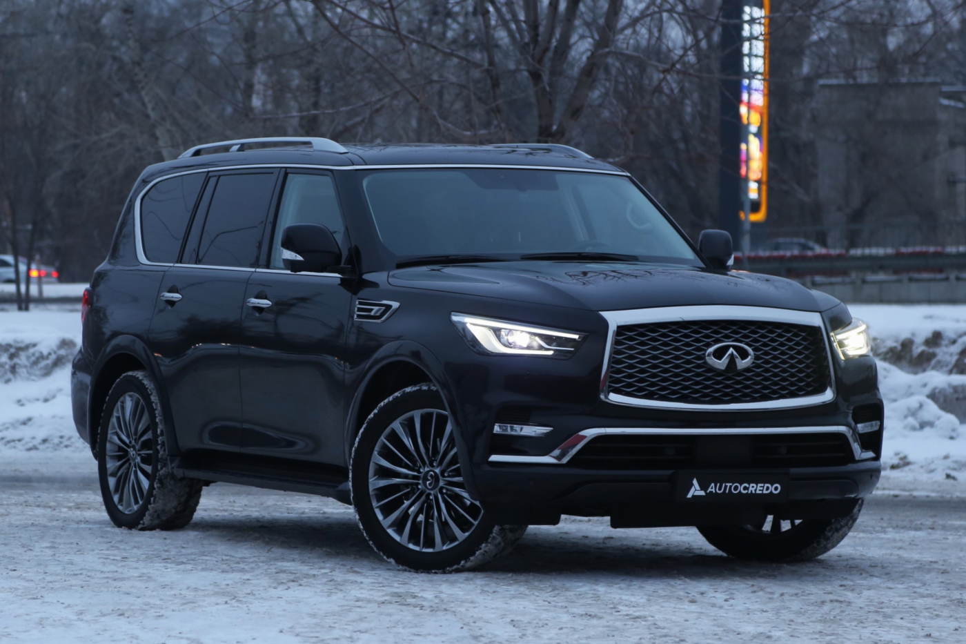 Infiniti QX80