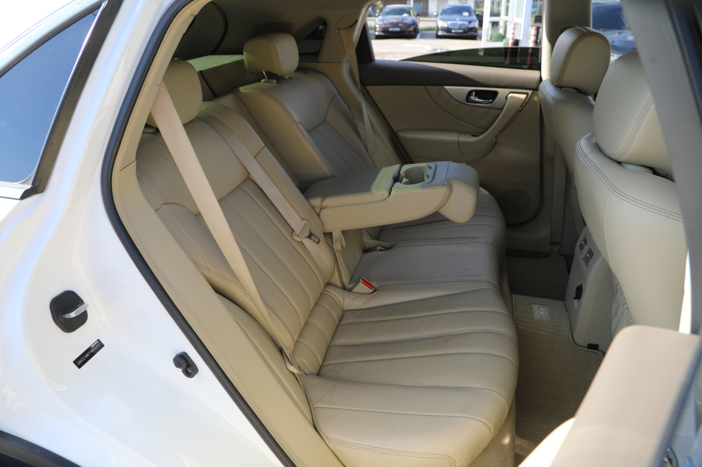 Infiniti QX70