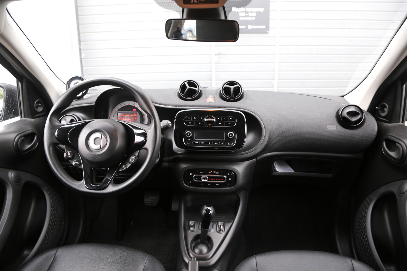 Smart EQ Forfour
