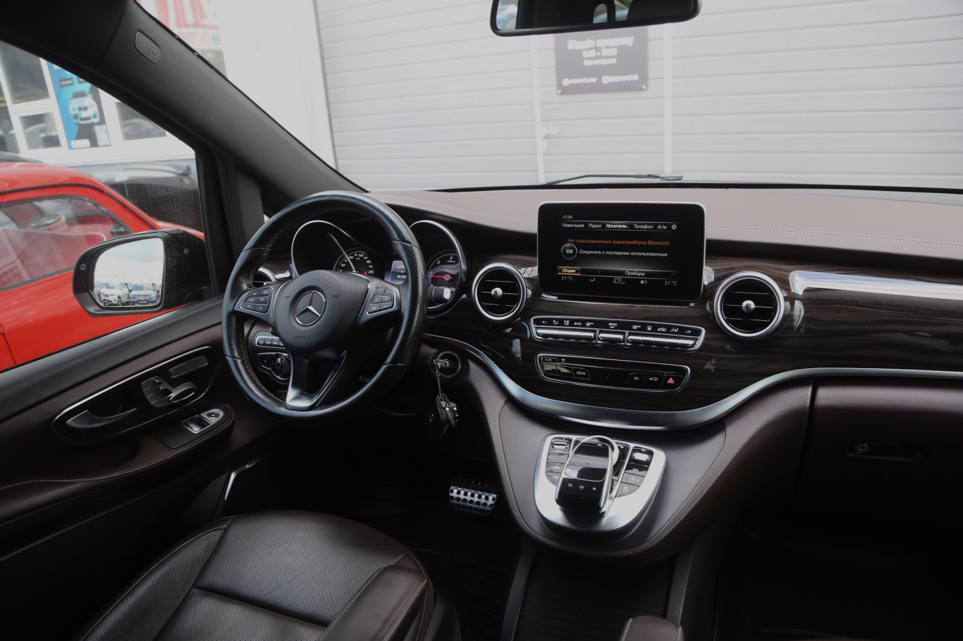 Mercedes-Benz V-Class