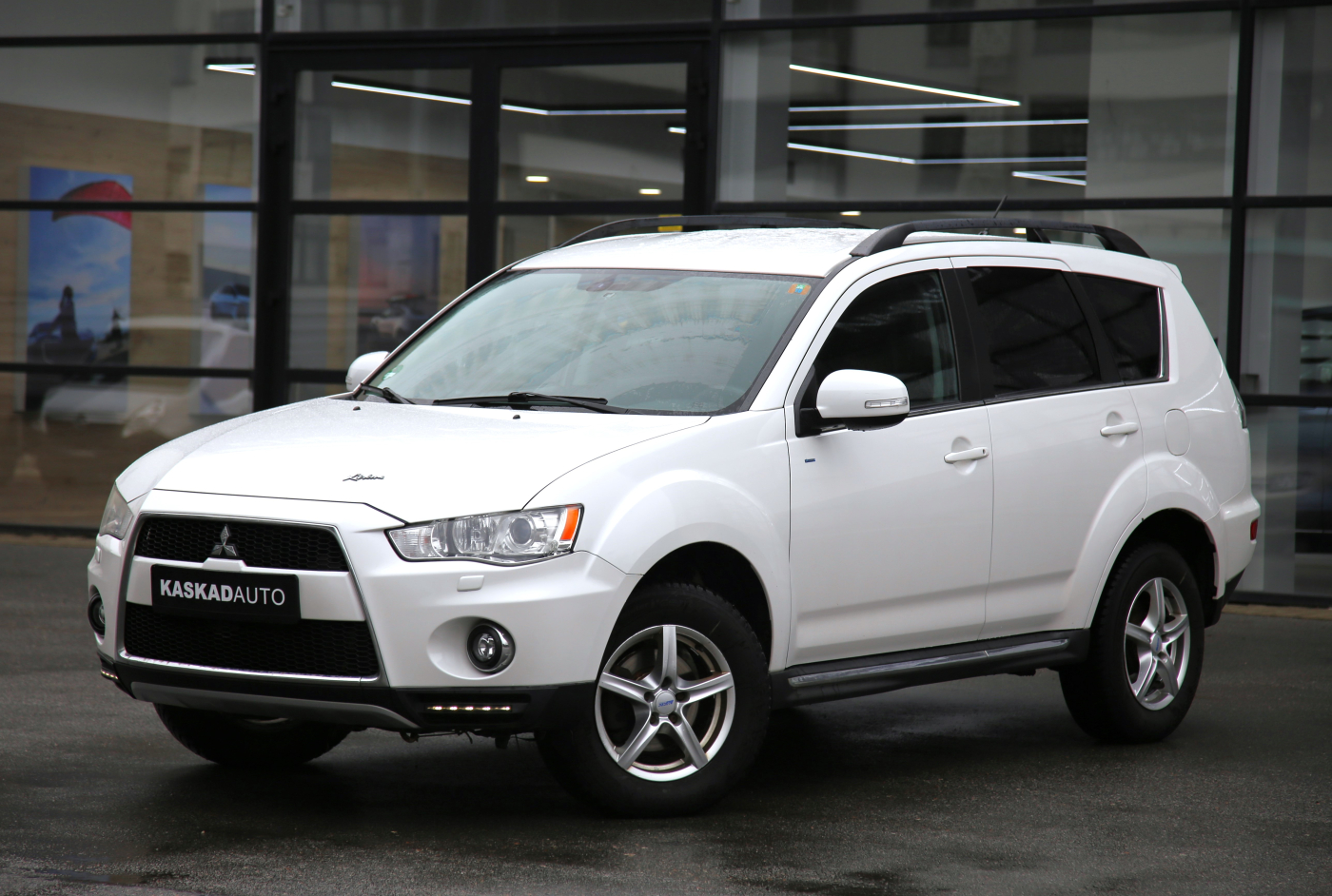 Mitsubishi Outlander XL