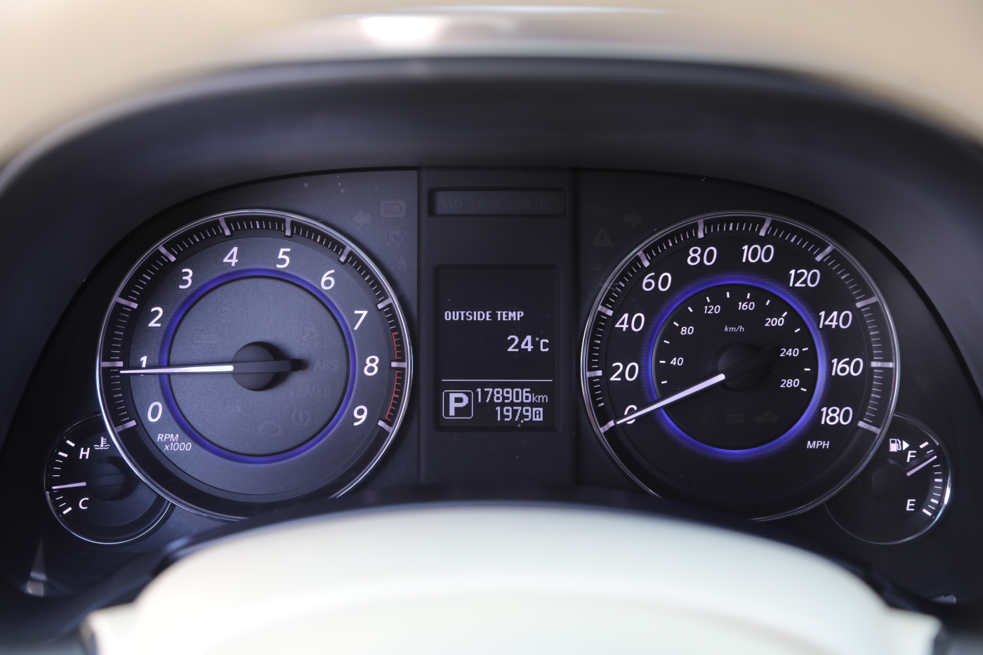 Infiniti QX70