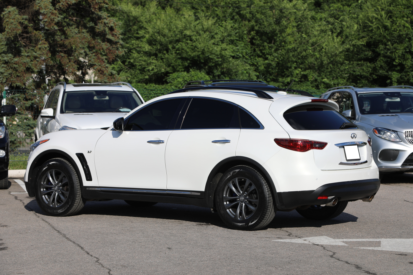 Infiniti QX70