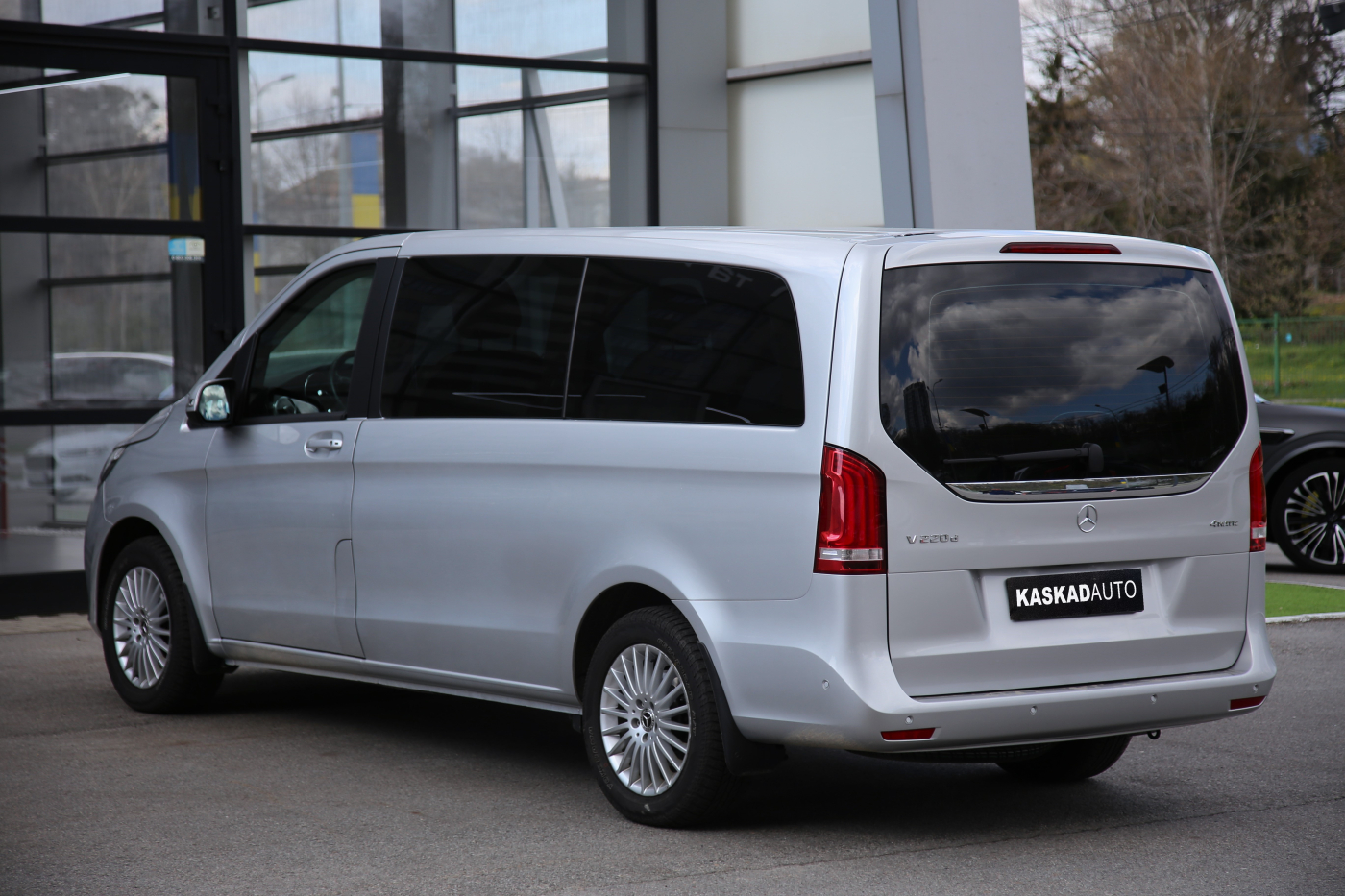 Mercedes-Benz V-Class