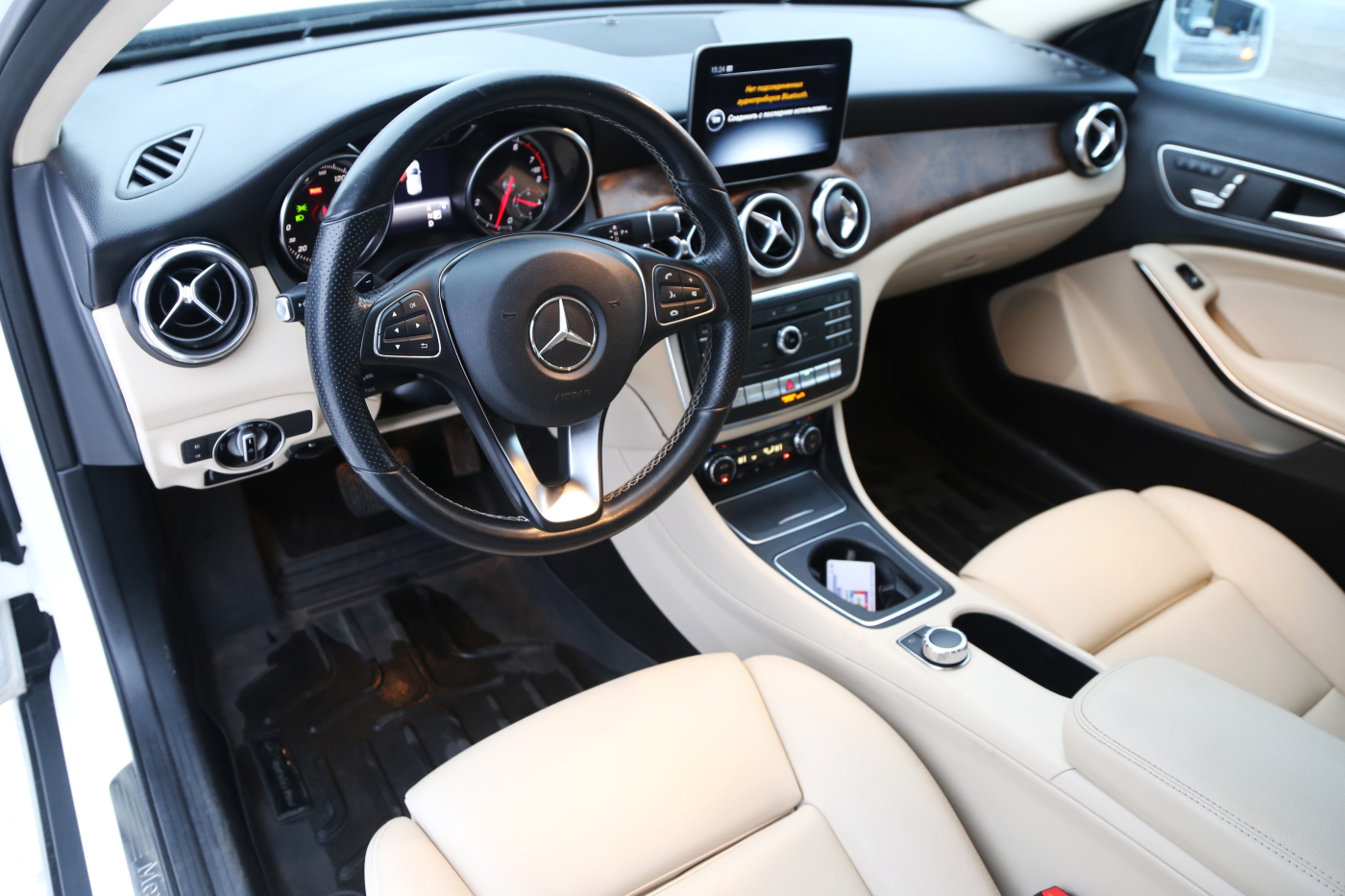 Mercedes-Benz GLA-Class