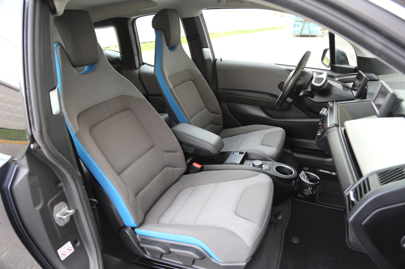 BMW I3