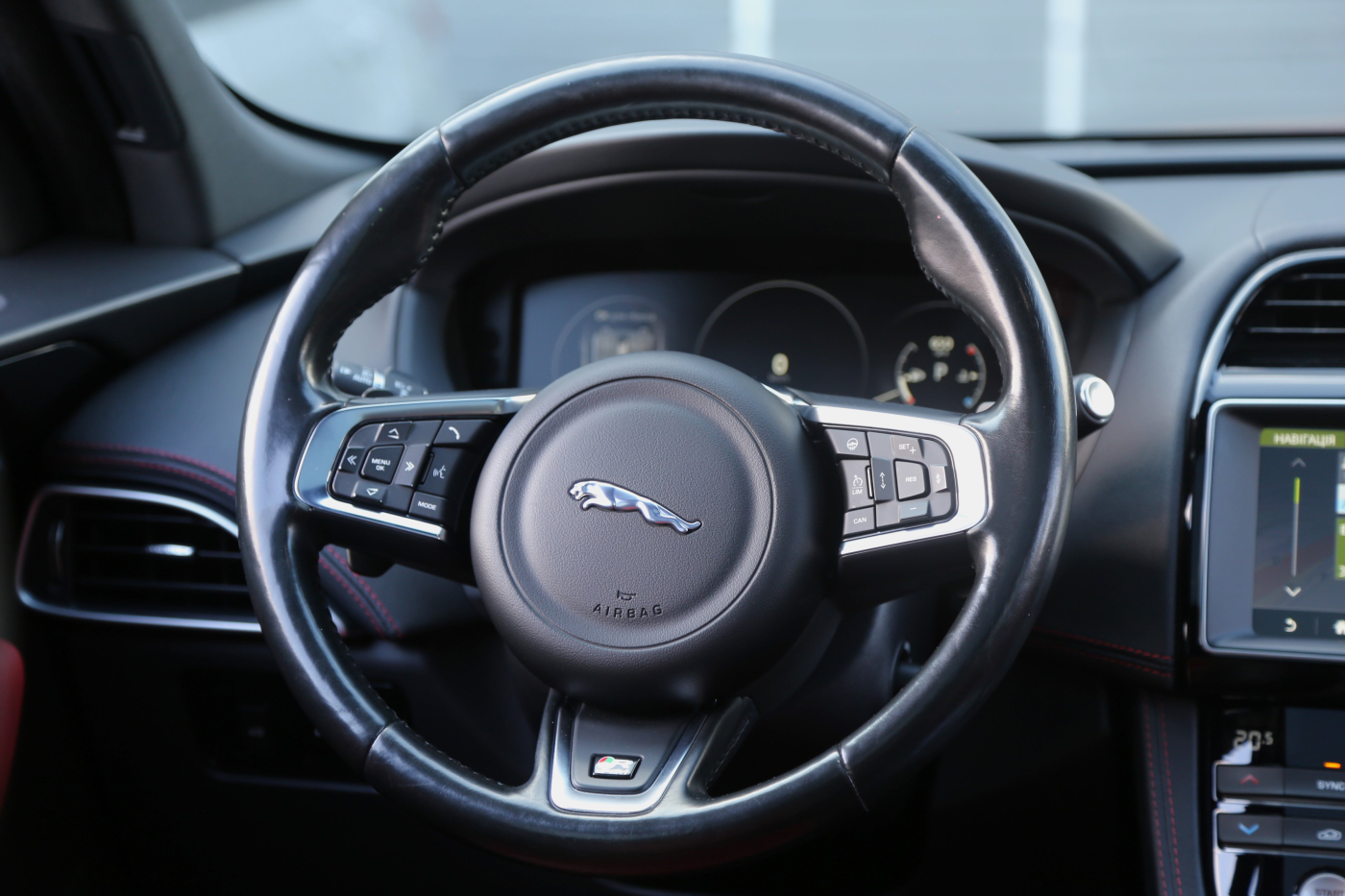 Jaguar F-Pace