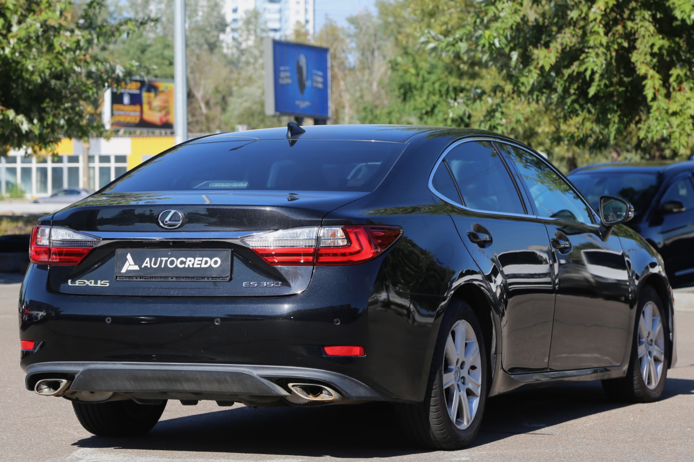 Lexus ES