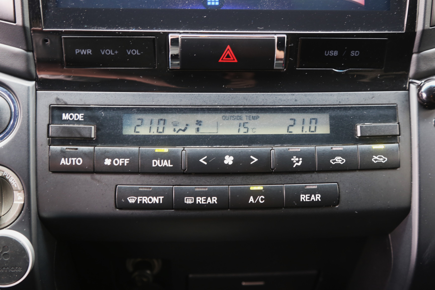 Toyota Land Cruiser (все)