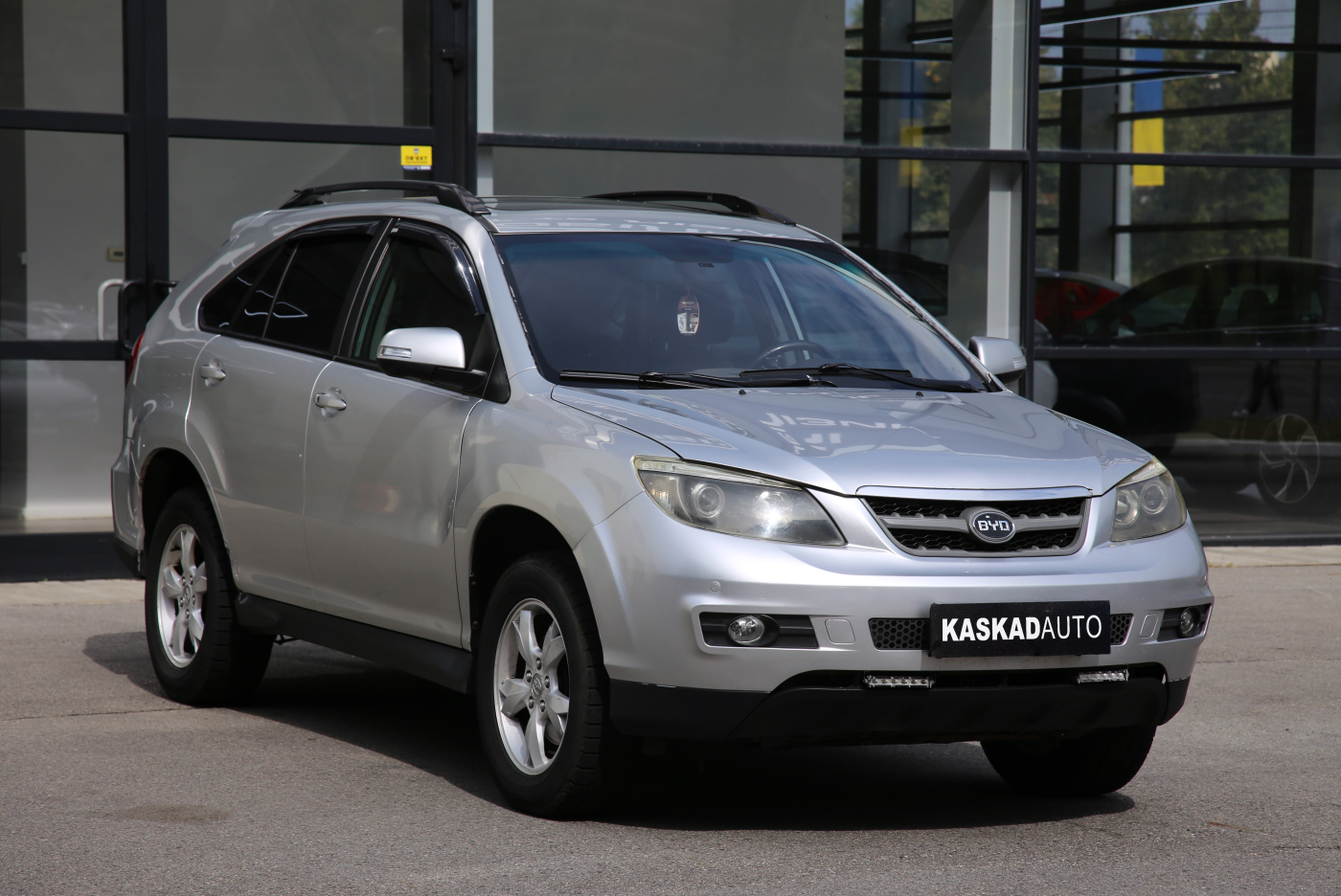 BYD S6