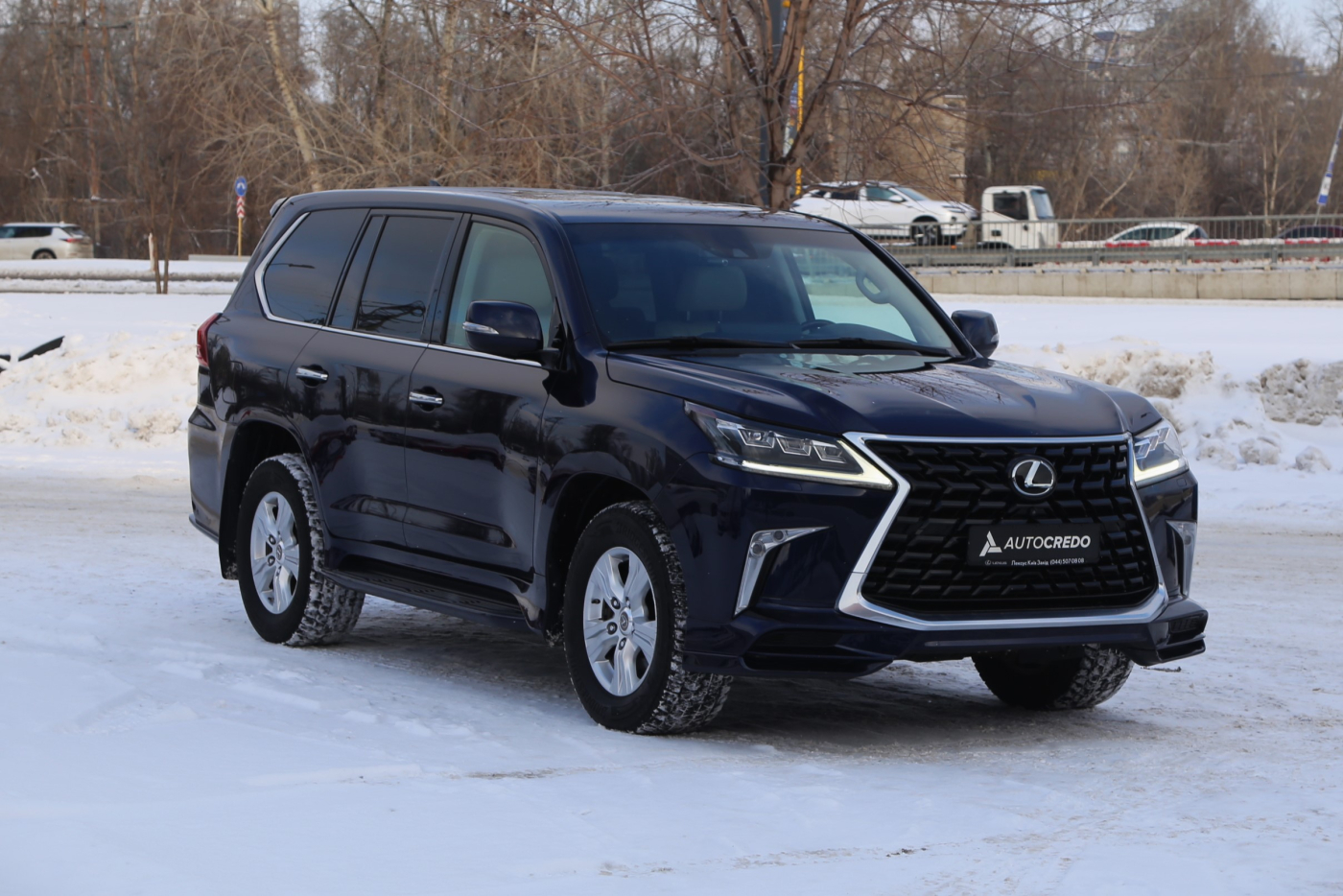 Lexus LX