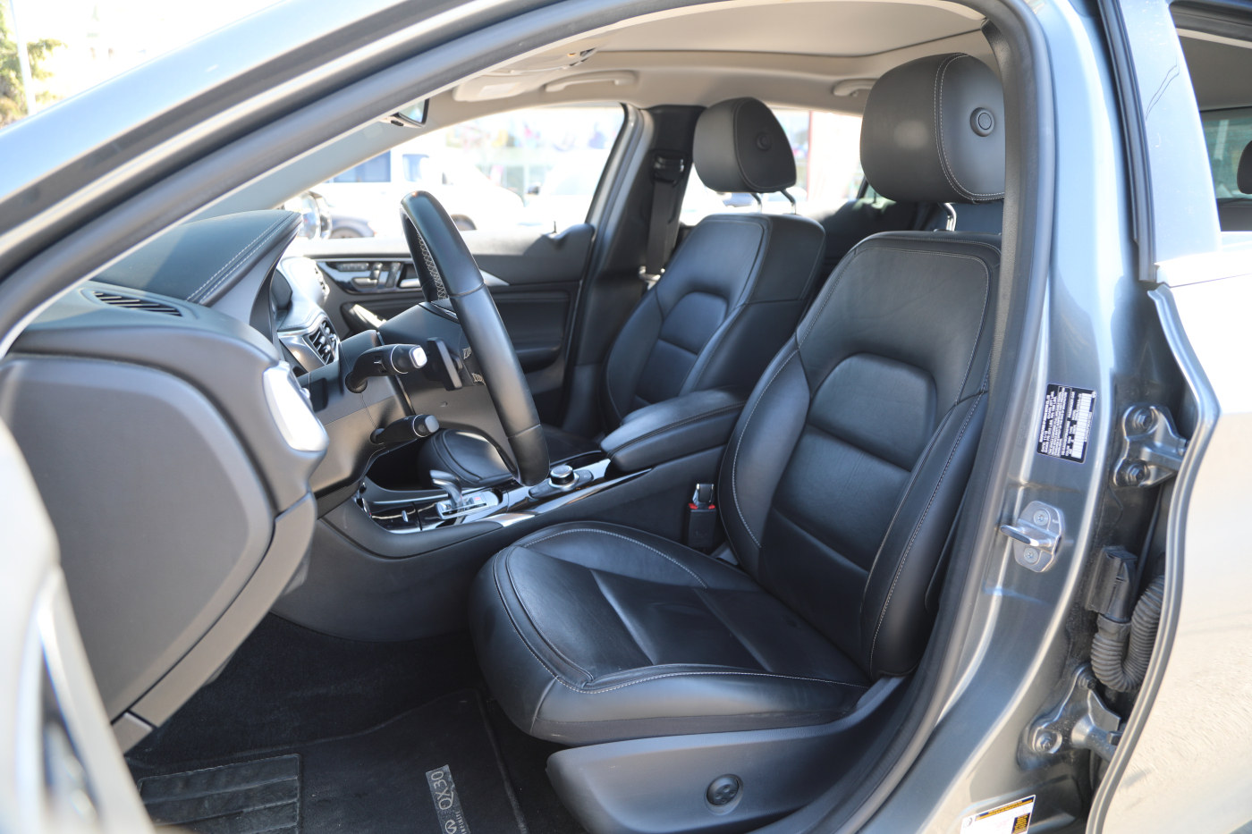 Infiniti QX30