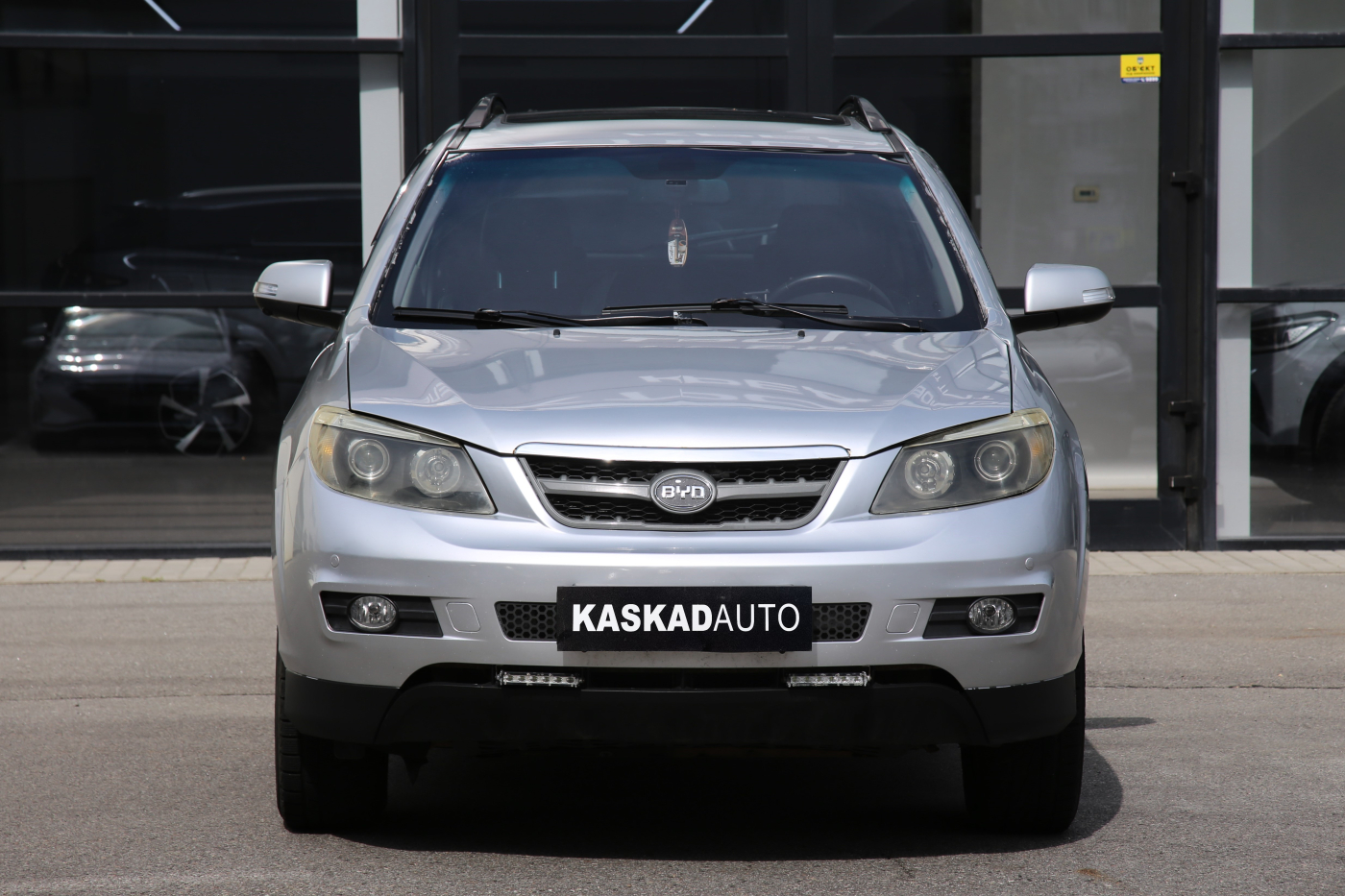 BYD S6