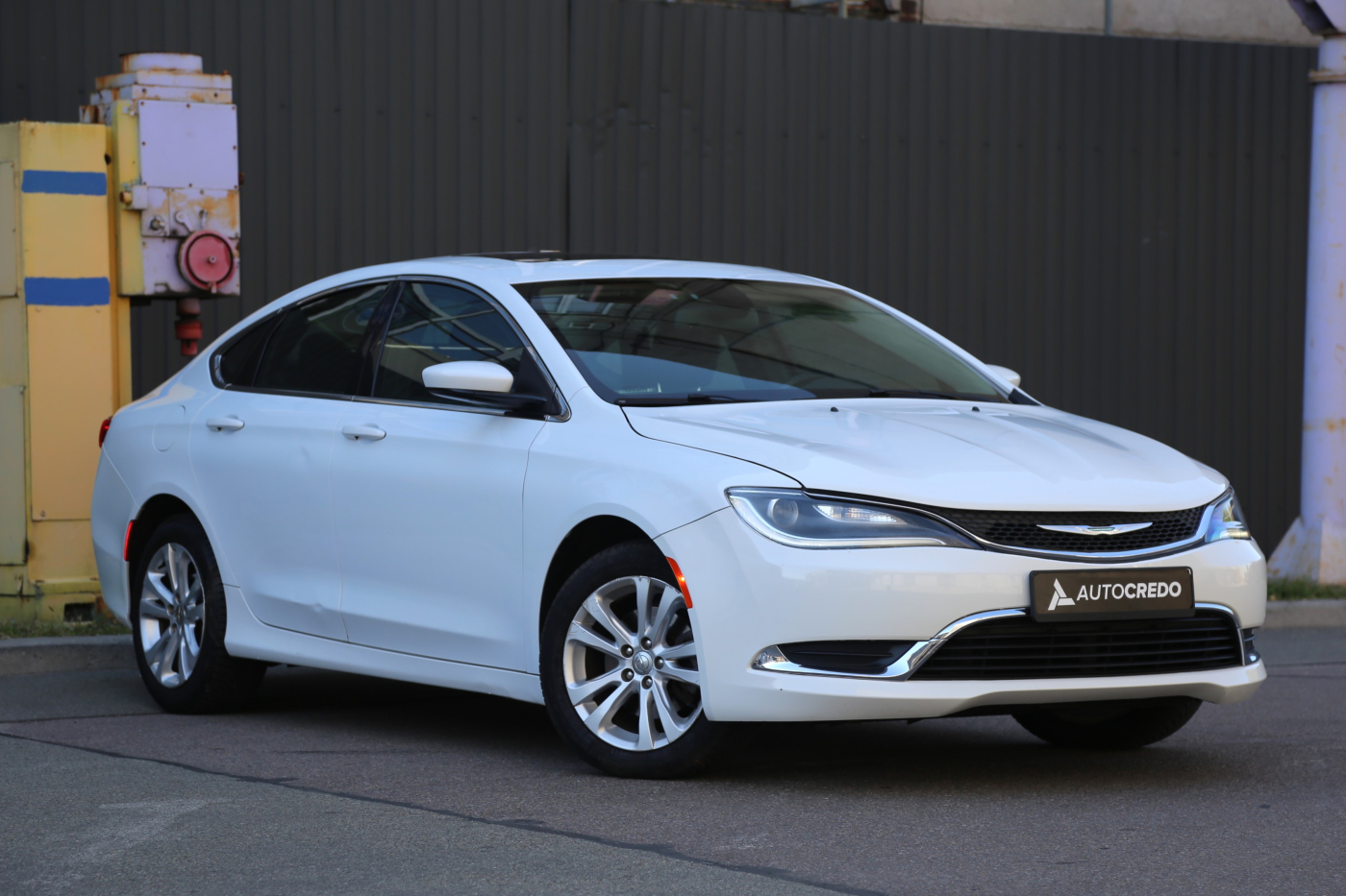 Chrysler 200