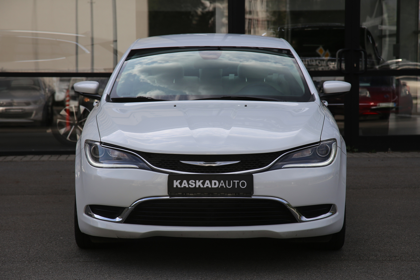 Chrysler 200
