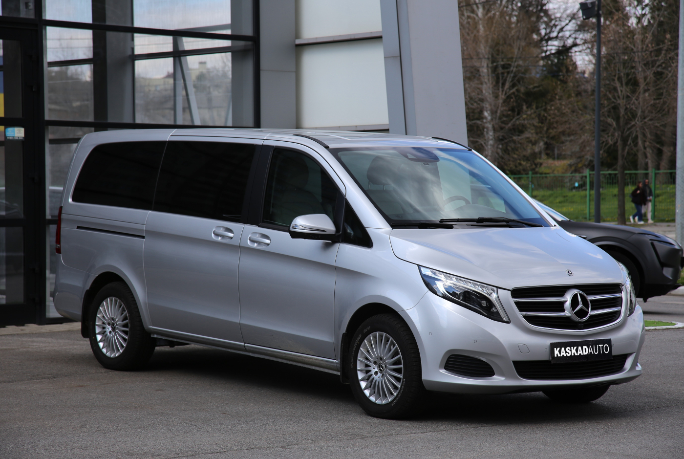 Mercedes-Benz V-Class