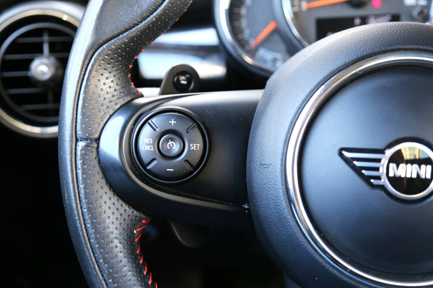 MINI Coupe