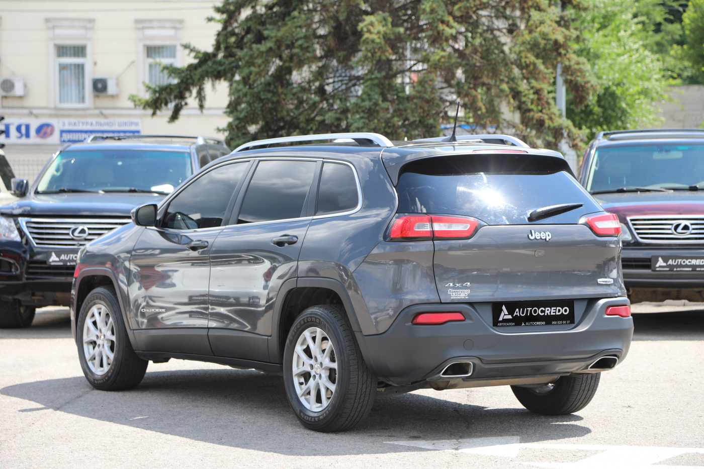 Jeep Cherokee