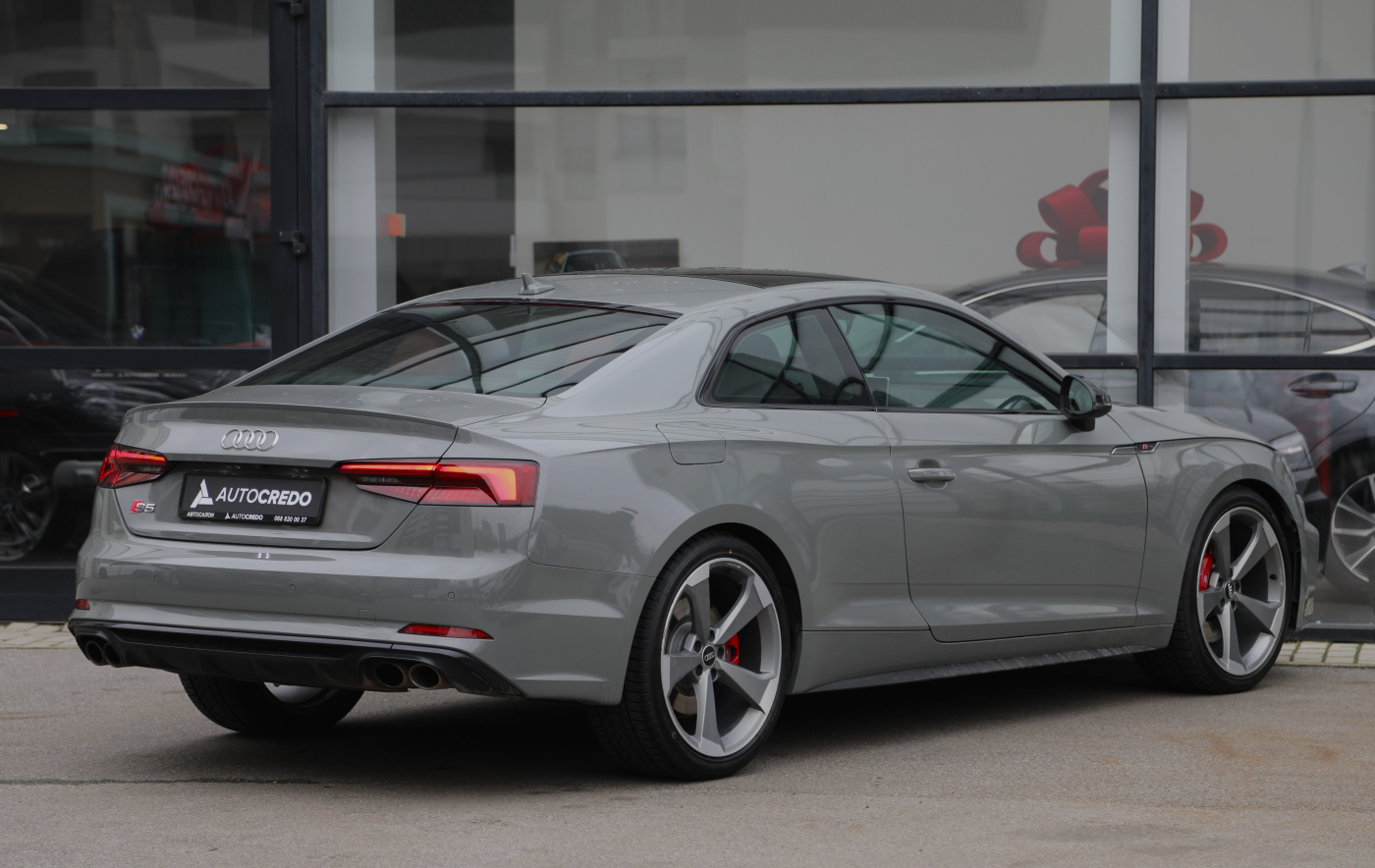 Audi S5